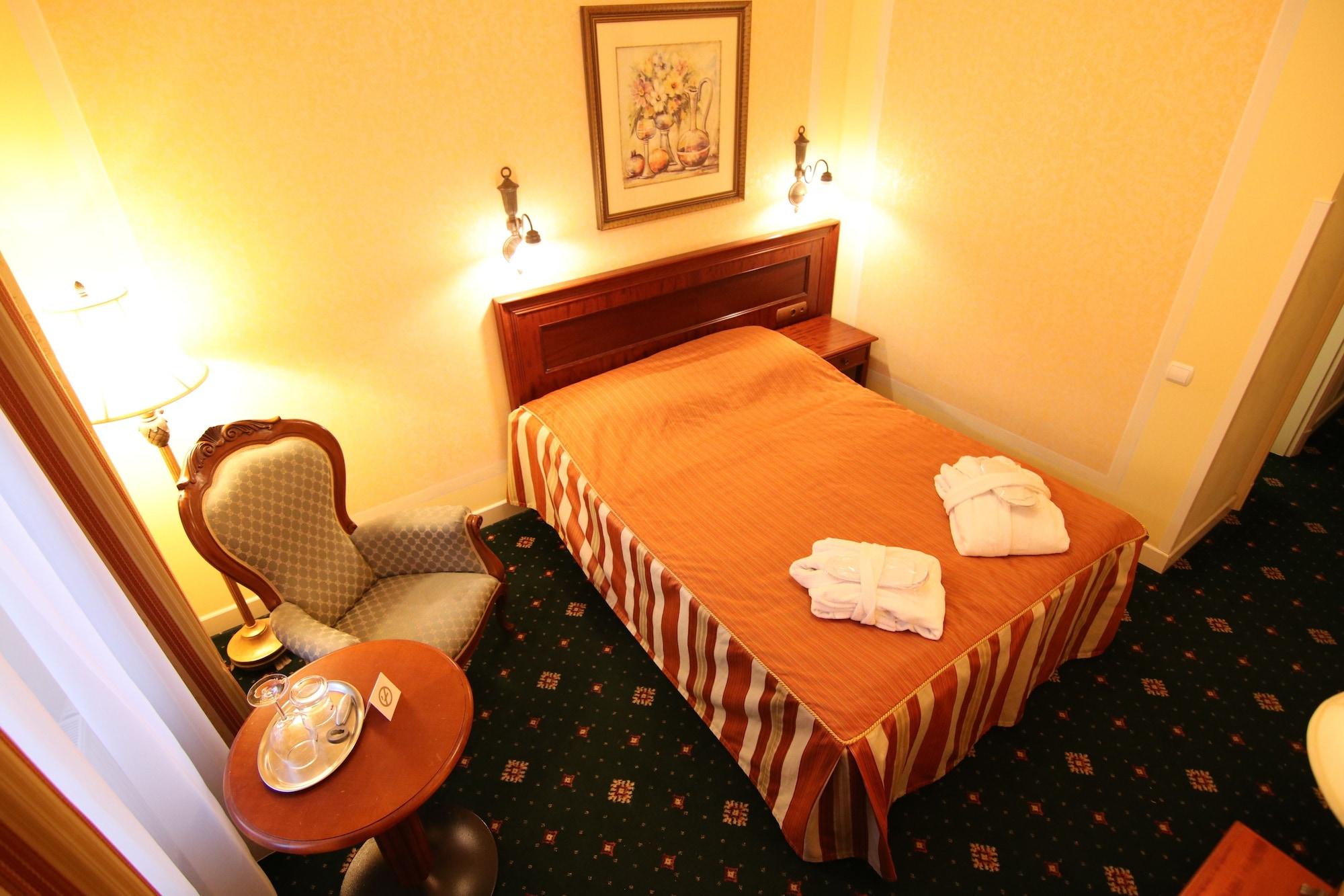 Humboldt Park Hotel & Spa Karlovy Vary Exterior foto