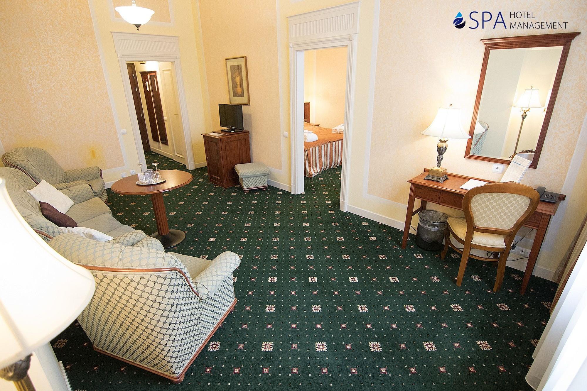 Humboldt Park Hotel & Spa Karlovy Vary Exterior foto