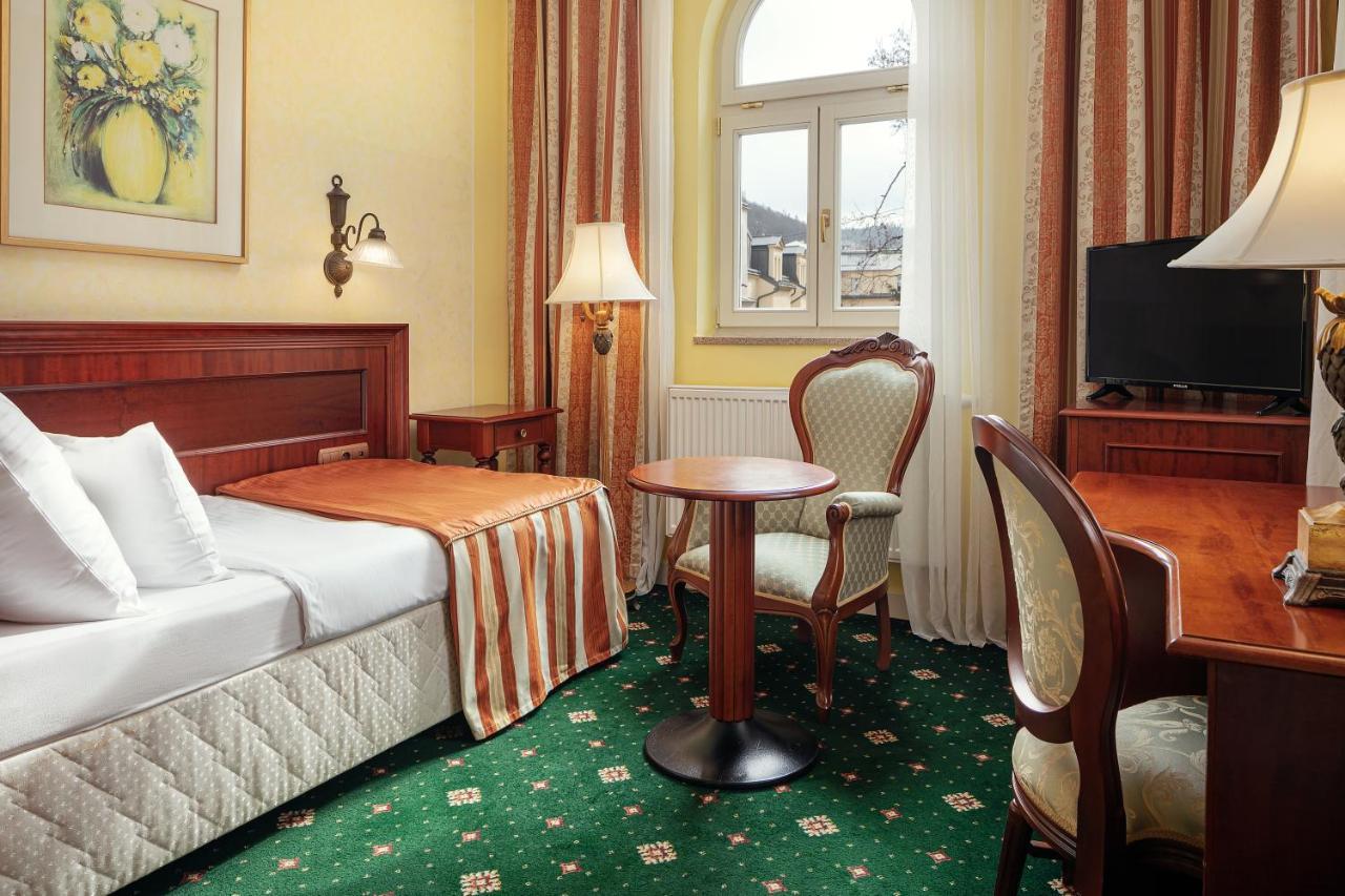 Humboldt Park Hotel & Spa Karlovy Vary Exterior foto