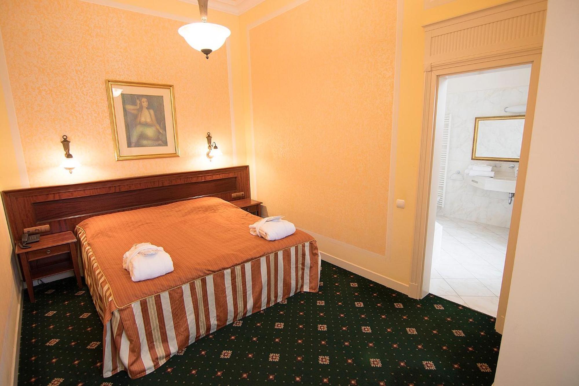 Humboldt Park Hotel & Spa Karlovy Vary Exterior foto